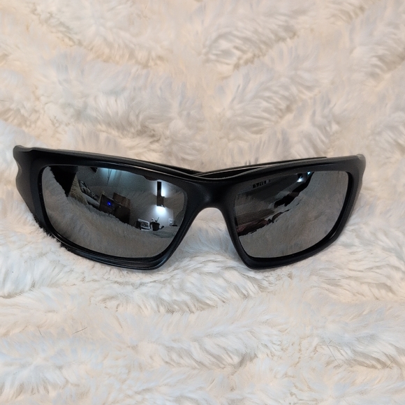 Oakley Valve Sunglasses - Picture 1 of 6